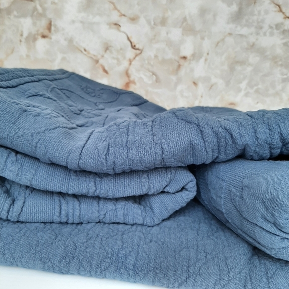 King Charles Blue Coverlet by - Picture 8 of 14